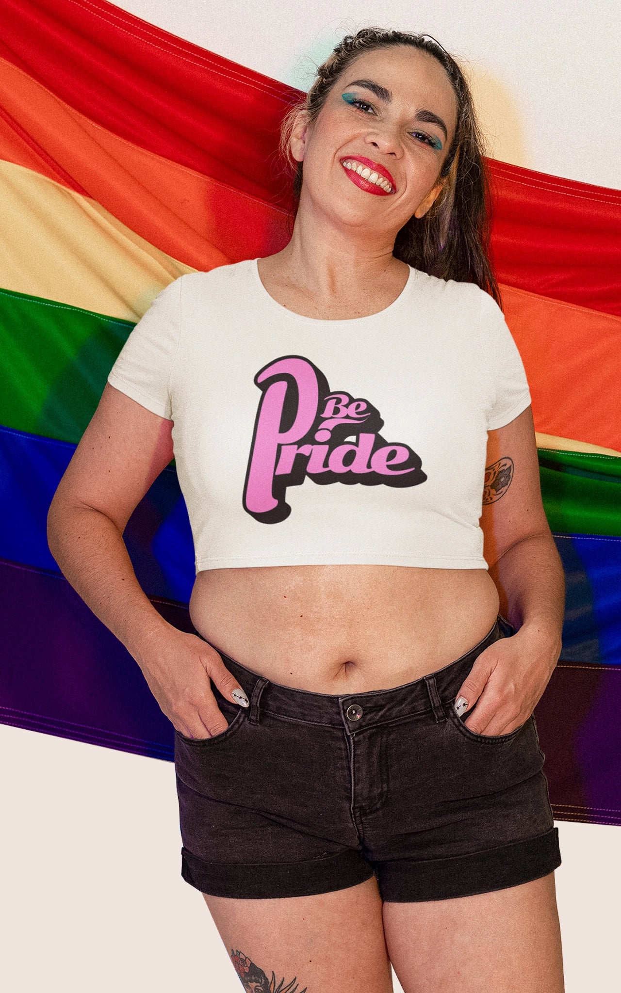 weißes Organic Cropped T-Shirt Be Pride Crop Top