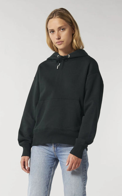 Unisex-Model mit Cherubs Hoodie Frontansicht