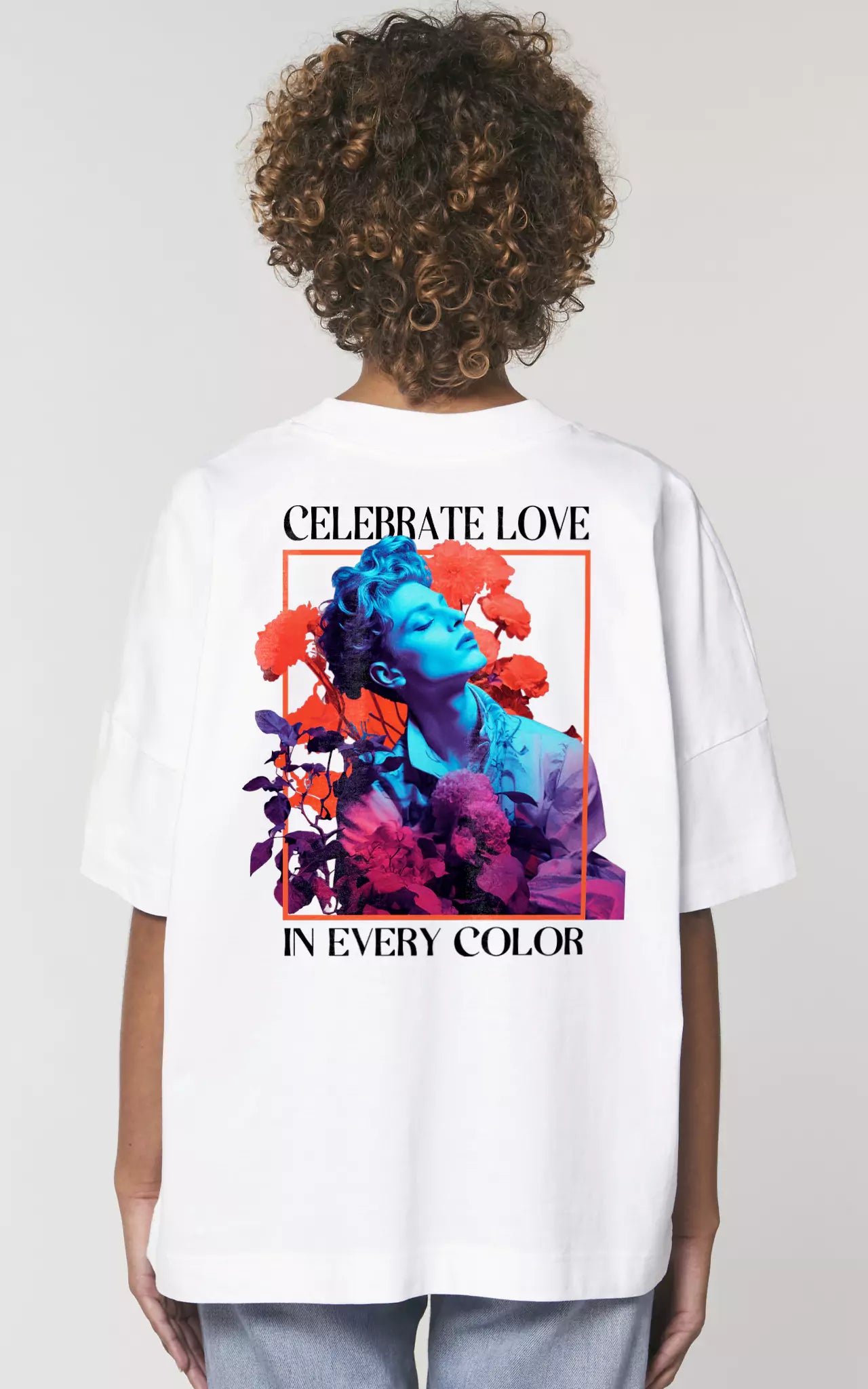 weißes Organic Oversized T-Shirt Celebrate Love in every color 