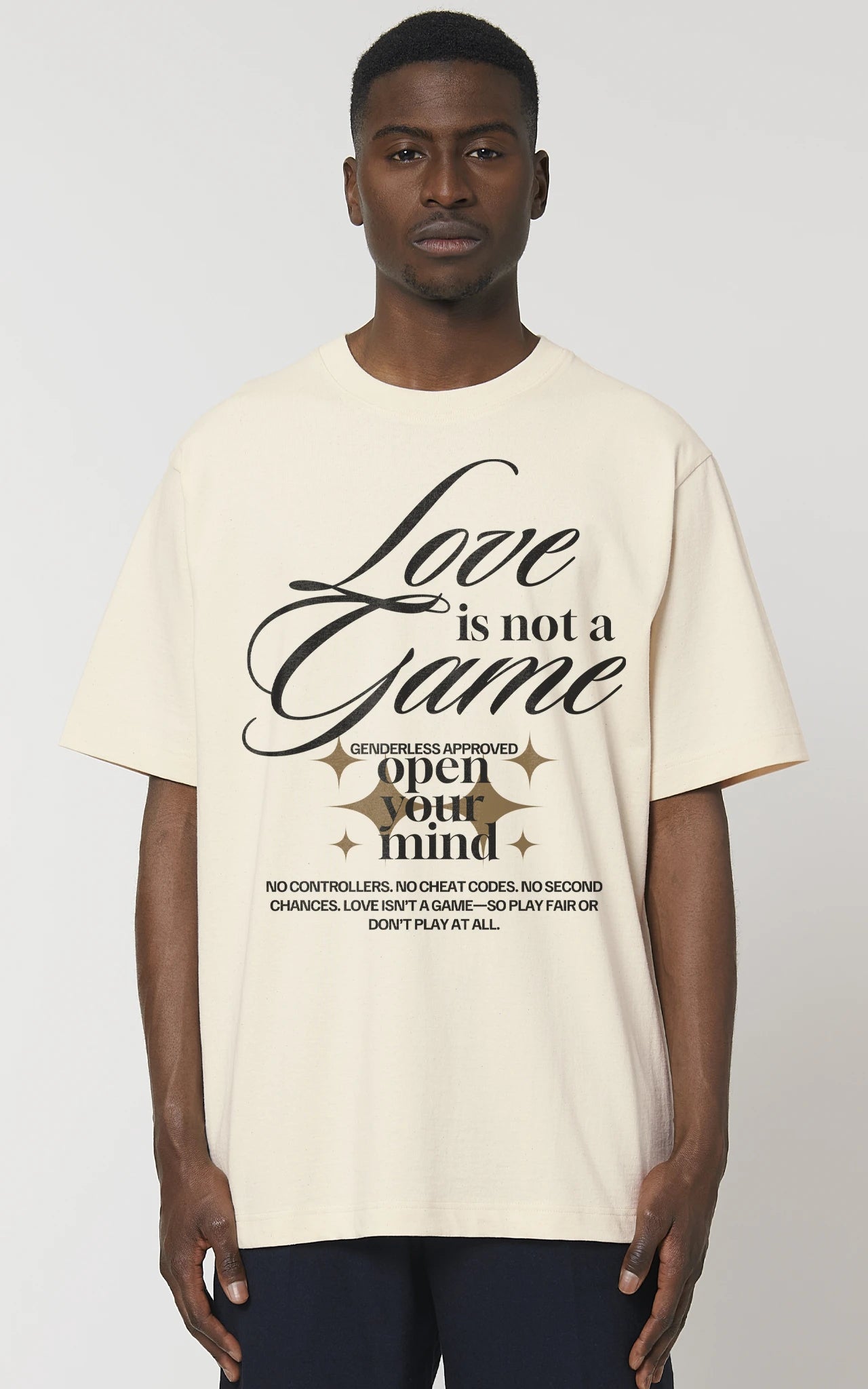 Unisex T-Shirt Love is not a Game aus 100% Bio-Baumwolle in Natural